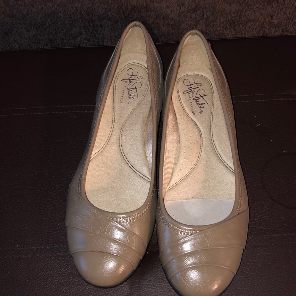 Life strides brand flats